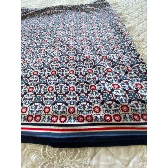 Max Studio Knee Length Skirt Blue, Navy and Red Geometric Print Size Medium - Picture 7 of 11